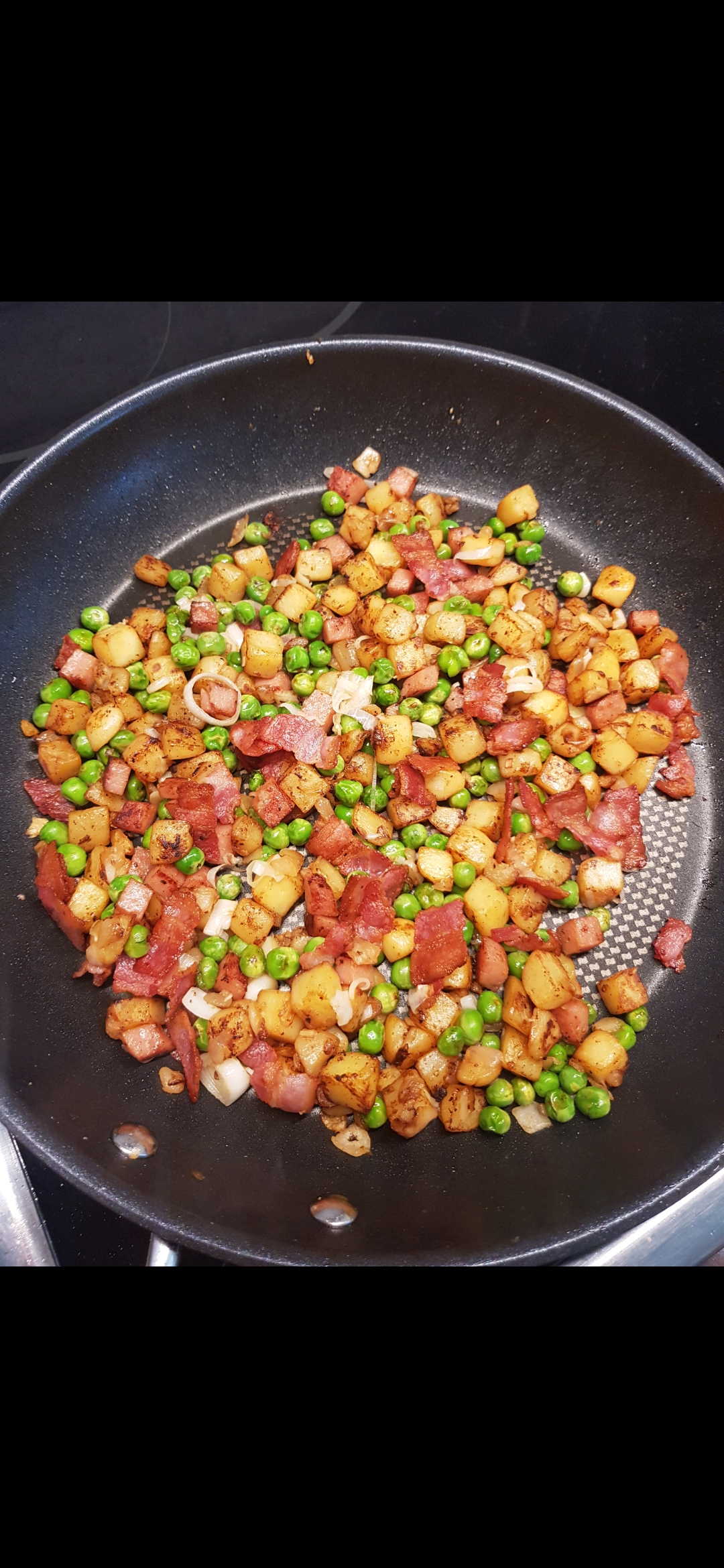 Non-traditional pyttipanna