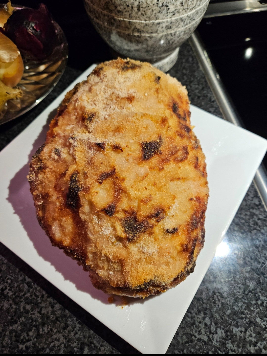 Christmas ham on the BBQ with spiced mulled wine (Glögg)