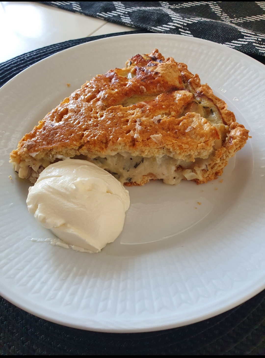 Chicken dijon and french herb pie